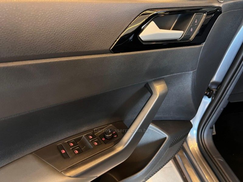 VOLKSWAGEN NIVUS 1.0 TSI HIGHLINE 2022/2022 AUTOGRIF MOTORS CAMPO BOM / Carros no Vale