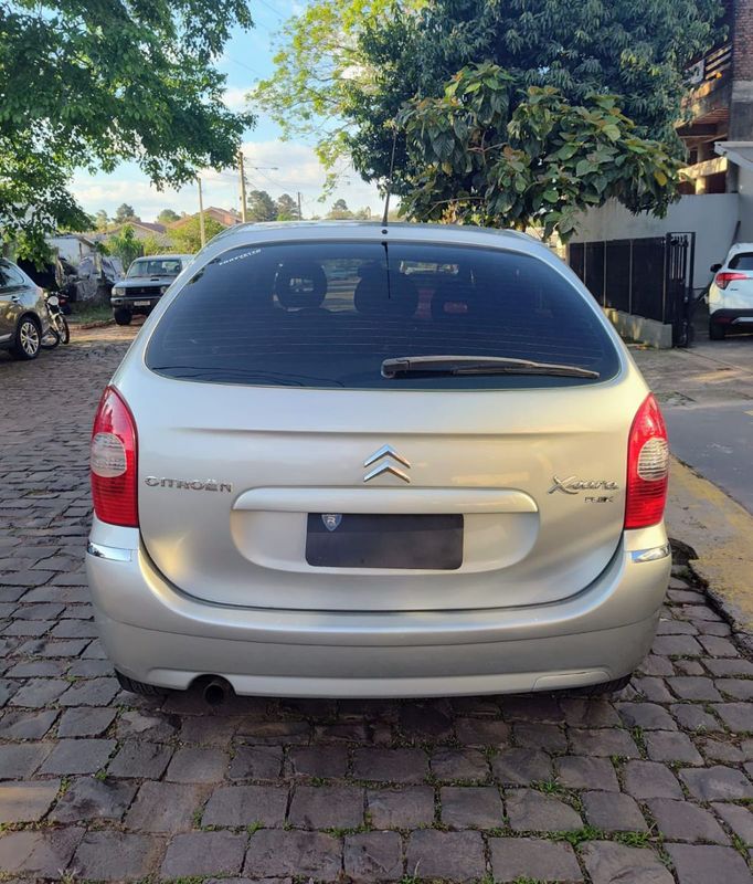 Citroen Xsara Picasso Exclus 1.6/ 16V 2011/2012 RENNER AUTOMÓVEIS LAJEADO / Carros no Vale