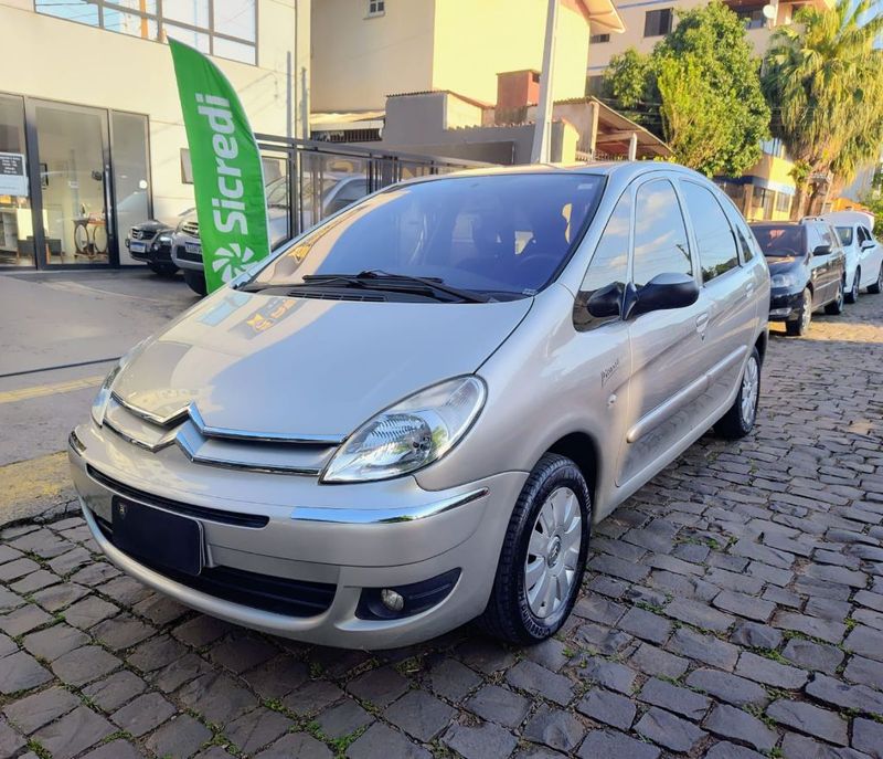 Citroen Xsara Picasso Exclus 1.6/ 16V 2011/2012 RENNER AUTOMÓVEIS LAJEADO / Carros no Vale