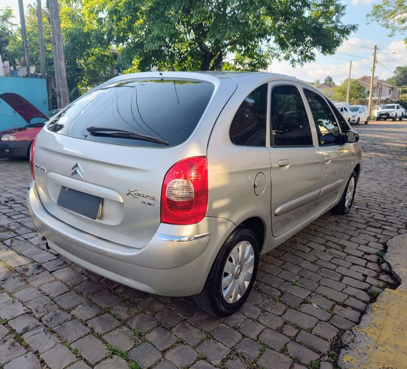 Citroen Xsara Picasso Exclus 1.6/ 16V 2011/2012 RENNER AUTOMÓVEIS LAJEADO / Carros no Vale