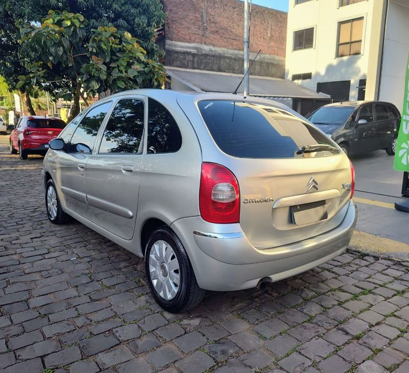 Citroen Xsara Picasso Exclus 1.6/ 16V 2011/2012 RENNER AUTOMÓVEIS LAJEADO / Carros no Vale