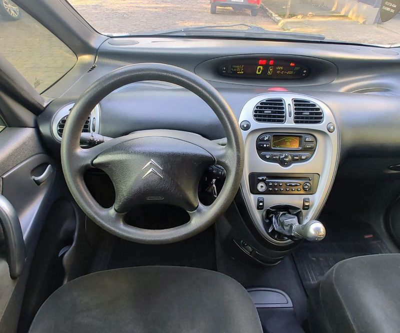 Citroen Xsara Picasso Exclus 1.6/ 16V 2011/2012 RENNER AUTOMÓVEIS LAJEADO / Carros no Vale