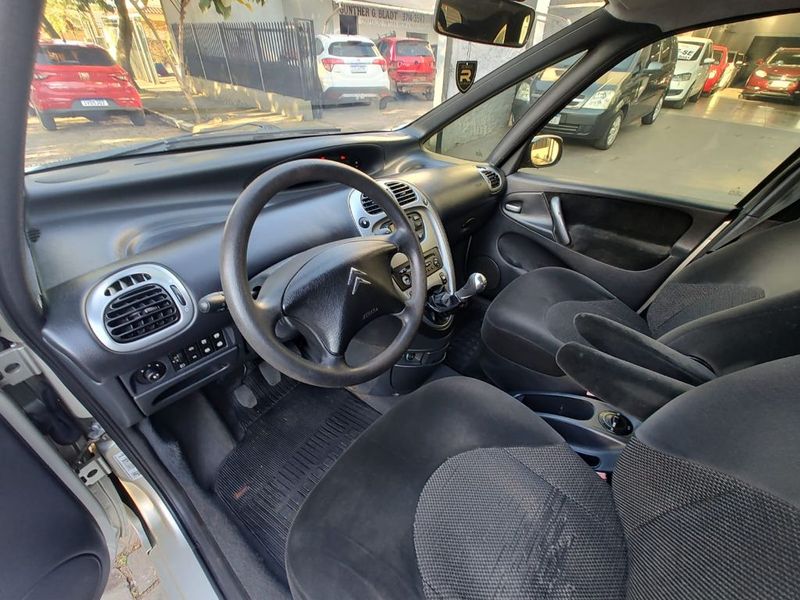 Citroen Xsara Picasso Exclus 1.6/ 16V 2011/2012 RENNER AUTOMÓVEIS LAJEADO / Carros no Vale