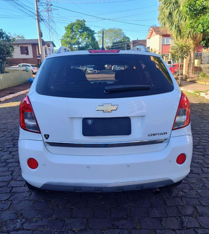 CHEVROLET CAPTIVA SPORT FWD 2.4 16V 171/185cv 2014/2015 RENNER AUTOMÓVEIS LAJEADO / Carros no Vale CHEVROLET CAPTIVA SPORT FWD 2.4 16V 171/185cv 2014/2015 RENNER AUTOMÓVEIS LAJEADO / Carros no Vale