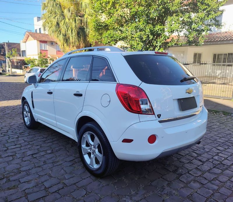 CHEVROLET CAPTIVA SPORT FWD 2.4 16V 171/185cv 2014/2015 RENNER AUTOMÓVEIS LAJEADO / Carros no Vale CHEVROLET CAPTIVA SPORT FWD 2.4 16V 171/185cv 2014/2015 RENNER AUTOMÓVEIS LAJEADO / Carros no Vale