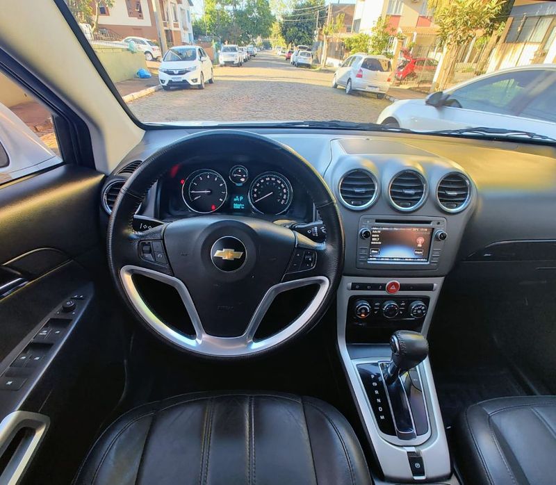 CHEVROLET CAPTIVA SPORT FWD 2.4 16V 171/185cv 2014/2015 RENNER AUTOMÓVEIS LAJEADO / Carros no Vale CHEVROLET CAPTIVA SPORT FWD 2.4 16V 171/185cv 2014/2015 RENNER AUTOMÓVEIS LAJEADO / Carros no Vale