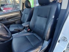 Mitsubishi OUTLANDER 3.0/ GT V6 2014/2015 RENNER AUTOMÓVEIS LAJEADO / Carros no Vale