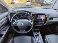 Mitsubishi OUTLANDER 3.0/ GT V6 2014/2015 RENNER AUTOMÓVEIS LAJEADO / Carros no Vale