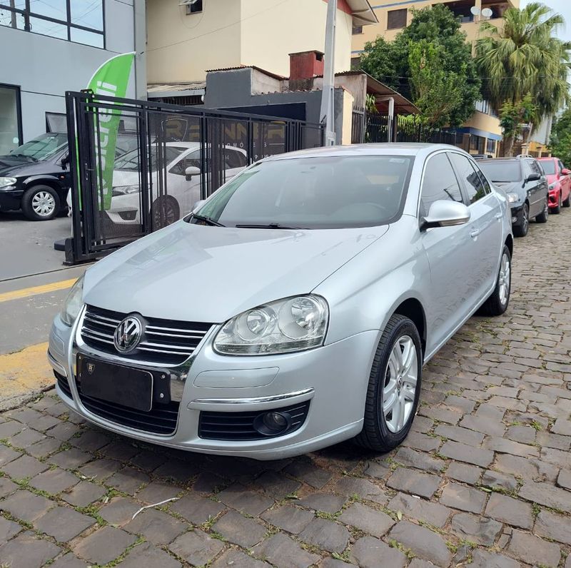 VOLKSWAGEN JETTA 2.5 20V 150/170cv Tiptronic 2008/2009 RENNER AUTOMÓVEIS LAJEADO / Carros no Vale VOLKSWAGEN JETTA 2.5 20V 150/170cv Tiptronic 2008/2009 RENNER AUTOMÓVEIS LAJEADO / Carros no Vale