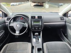 VOLKSWAGEN JETTA 2.5 20V 150/170cv Tiptronic 2008/2009 RENNER AUTOMÓVEIS LAJEADO / Carros no Vale