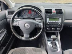 VOLKSWAGEN JETTA 2.5 20V 150/170cv Tiptronic 2008/2009 RENNER AUTOMÓVEIS LAJEADO / Carros no Vale