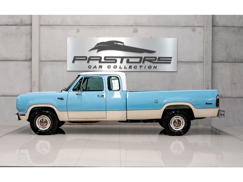 DODGE D100 CLUB CAB 1974/1974 PASTORE CAR COLLECTION BENTO GONÇALVES / Carros no Vale DODGE D100 CLUB CAB 1974/1974 PASTORE CAR COLLECTION BENTO GONÇALVES / Carros no Vale