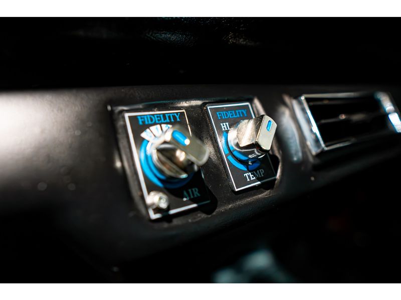 LAND ROVER SERIES III V8 61CV 1974/1974 PASTORE CAR COLLECTION BENTO GONÇALVES / Carros no Vale LAND ROVER SERIES III V8 61CV 1974/1974 PASTORE CAR COLLECTION BENTO GONÇALVES / Carros no Vale