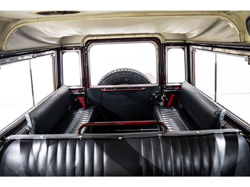 LAND ROVER SERIES III V8 61CV 1974/1974 PASTORE CAR COLLECTION BENTO GONÇALVES / Carros no Vale LAND ROVER SERIES III V8 61CV 1974/1974 PASTORE CAR COLLECTION BENTO GONÇALVES / Carros no Vale