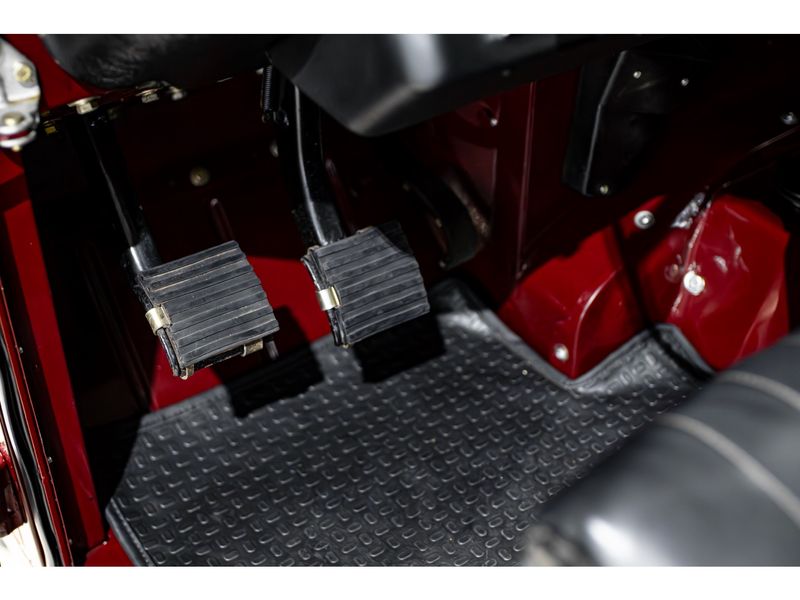 LAND ROVER SERIES III V8 61CV 1974/1974 PASTORE CAR COLLECTION BENTO GONÇALVES / Carros no Vale LAND ROVER SERIES III V8 61CV 1974/1974 PASTORE CAR COLLECTION BENTO GONÇALVES / Carros no Vale