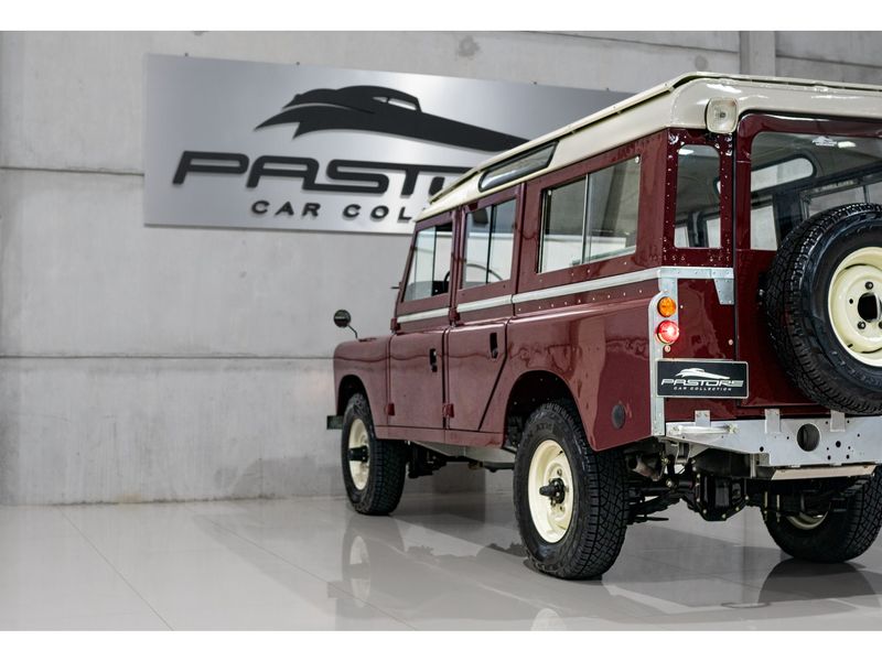LAND ROVER SERIES III V8 61CV 1974/1974 PASTORE CAR COLLECTION BENTO GONÇALVES / Carros no Vale LAND ROVER SERIES III V8 61CV 1974/1974 PASTORE CAR COLLECTION BENTO GONÇALVES / Carros no Vale
