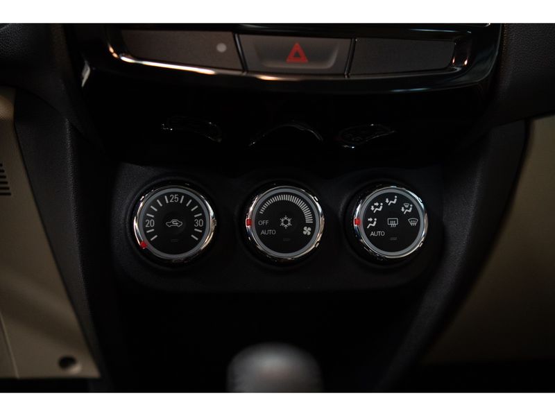 MITSUBISHI OUTLANDER 2.0 MIVEC HPE 2021/2022 PASTORE CAR COLLECTION BENTO GONÇALVES / Carros no Vale