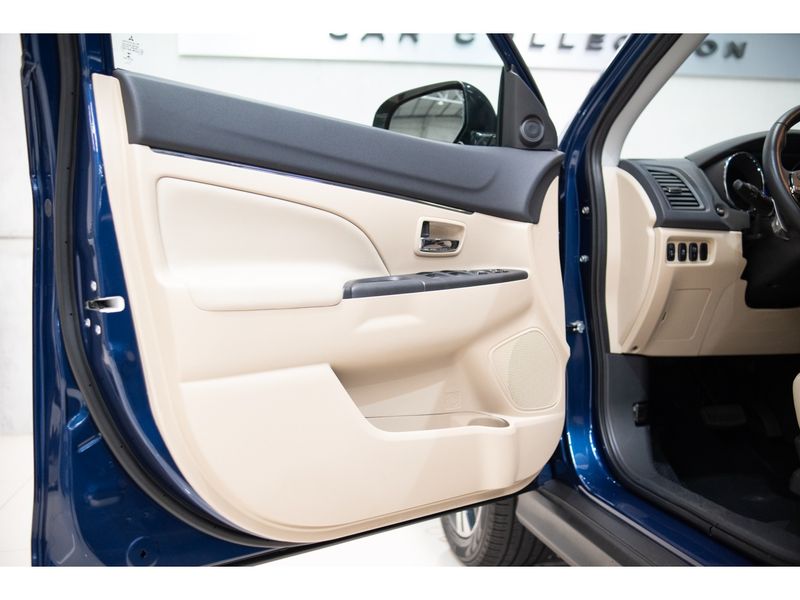 MITSUBISHI OUTLANDER 2.0 MIVEC HPE 2021/2022 PASTORE CAR COLLECTION BENTO GONÇALVES / Carros no Vale