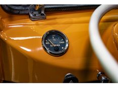 VOLKSWAGEN KOMBI 1.5 LUXO 8V 3P 1973/1973 PASTORE CAR COLLECTION BENTO GONÇALVES / Carros no Vale