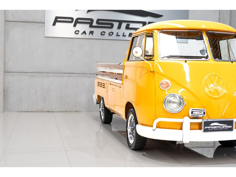 VOLKSWAGEN KOMBI 1.5 LUXO 8V 3P 1973/1973 PASTORE CAR COLLECTION BENTO GONÇALVES / Carros no Vale VOLKSWAGEN KOMBI 1.5 LUXO 8V 3P 1973/1973 PASTORE CAR COLLECTION BENTO GONÇALVES / Carros no Vale