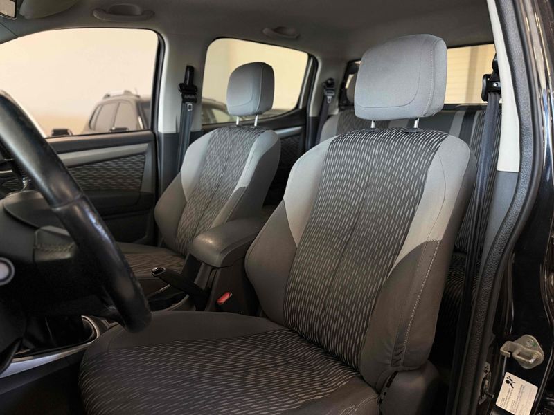 CHEVROLET S10 2.4 MPFI LT 4X2 CD 8V 2012/2013 LEHMEN VEÍCULOS VENÂNCIO AIRES / Carros no Vale CHEVROLET S10 2.4 MPFI LT 4X2 CD 8V 2012/2013 LEHMEN VEÍCULOS VENÂNCIO AIRES / Carros no Vale