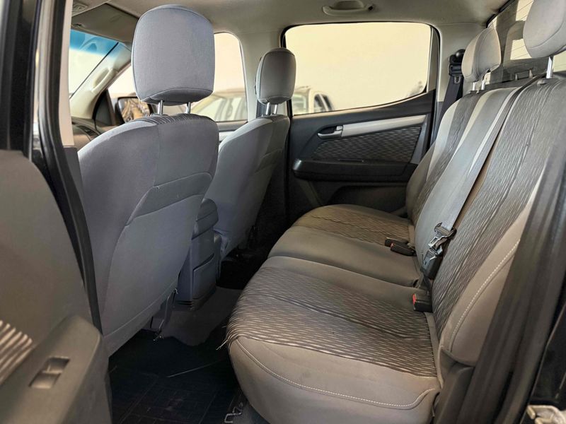 CHEVROLET S10 2.4 MPFI LT 4X2 CD 8V 2012/2013 LEHMEN VEÍCULOS VENÂNCIO AIRES / Carros no Vale CHEVROLET S10 2.4 MPFI LT 4X2 CD 8V 2012/2013 LEHMEN VEÍCULOS VENÂNCIO AIRES / Carros no Vale