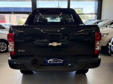 CHEVROLET S10 2.4 MPFI LT 4X2 CD 8V 2012/2013 LEHMEN VEÍCULOS VENÂNCIO AIRES / Carros no Vale