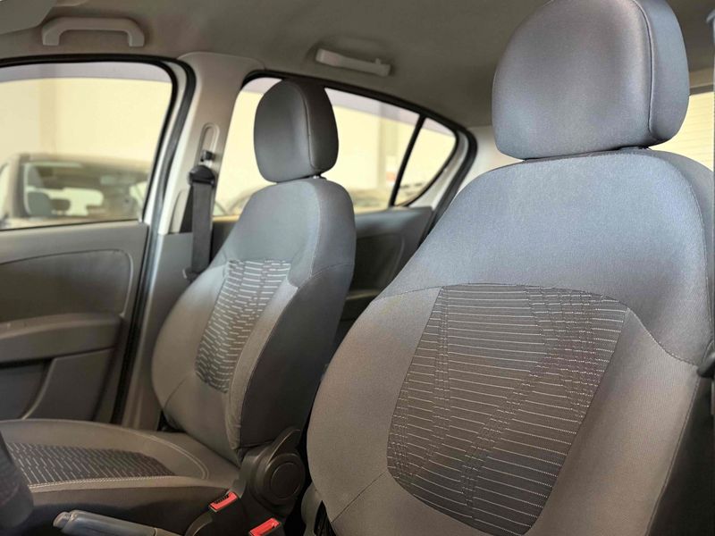 FIAT PALIO 1.4 MPI ATTRACTIVE 8V 2015/2016 LEHMEN VEÍCULOS VENÂNCIO AIRES / Carros no Vale FIAT PALIO 1.4 MPI ATTRACTIVE 8V 2015/2016 LEHMEN VEÍCULOS VENÂNCIO AIRES / Carros no Vale