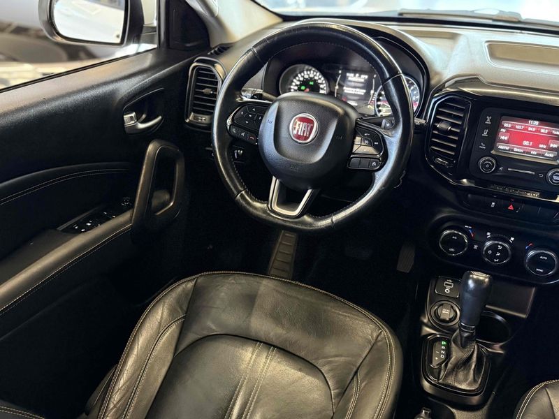 FIAT TORO 1.8 16V EVO FREEDOM AT6 2016/2017 LEHMEN VEÍCULOS VENÂNCIO AIRES / Carros no Vale