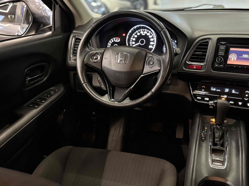 HONDA HR-V 1.8 16V EX 2017/2018 LEHMEN VEÍCULOS VENÂNCIO AIRES / Carros no Vale