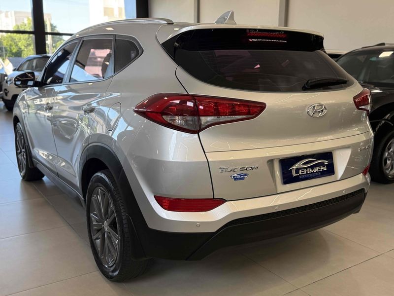 HYUNDAI TUCSON 1.6 16V T-GDI GL ECOSHIFT 2017/2018 LEHMEN VEÍCULOS VENÂNCIO AIRES / Carros no Vale
