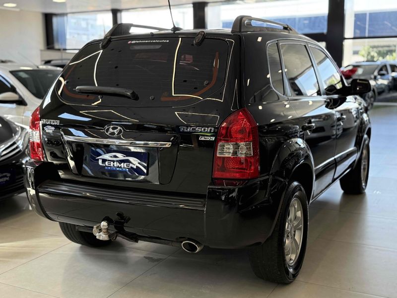 HYUNDAI TUCSON 2.0 MPFI GLS 16V 143CV 2WD 2013/2014 LEHMEN VEÍCULOS VENÂNCIO AIRES / Carros no Vale