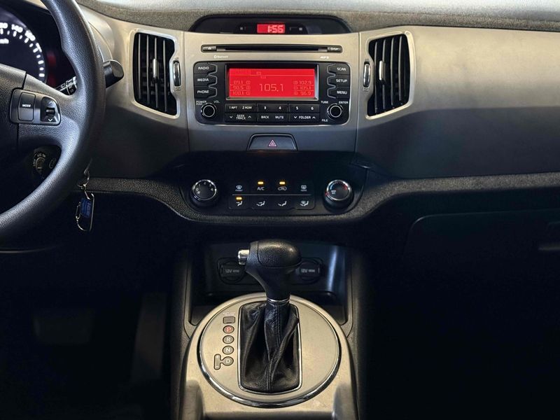 KIA SPORTAGE 2.0 LX 4X4 16V 2014/2015 LEHMEN VEÍCULOS VENÂNCIO AIRES / Carros no Vale