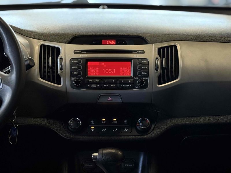 KIA SPORTAGE 2.0 LX 4X4 16V 2014/2015 LEHMEN VEÍCULOS VENÂNCIO AIRES / Carros no Vale
