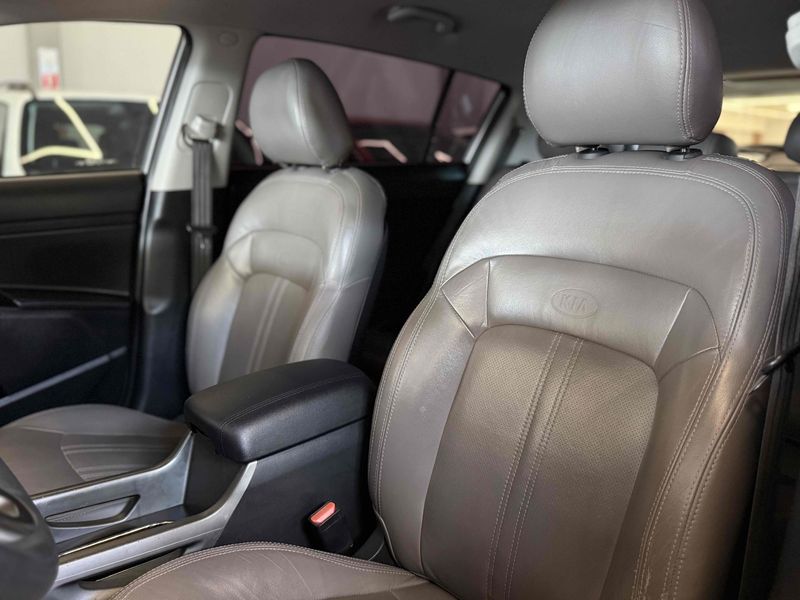KIA SPORTAGE 2.0 LX 4X4 16V 2014/2015 LEHMEN VEÍCULOS VENÂNCIO AIRES / Carros no Vale