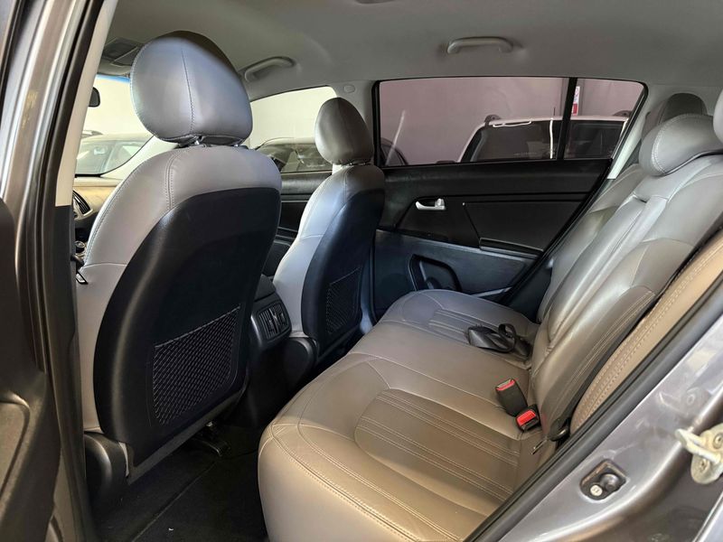 KIA SPORTAGE 2.0 LX 4X4 16V 2014/2015 LEHMEN VEÍCULOS VENÂNCIO AIRES / Carros no Vale