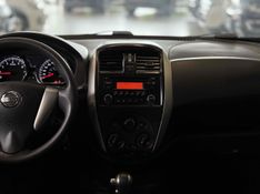 NISSAN VERSA 1.6 16V FLEXSTART SV XTRONIC 2017/2018 LEHMEN VEÍCULOS VENÂNCIO AIRES / Carros no Vale