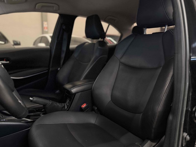 TOYOTA COROLLA 2.0 VVT-IE XEI DIRECT SHIFT 2022/2023 LEHMEN VEÍCULOS VENÂNCIO AIRES / Carros no Vale
