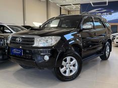 TOYOTA HILUX SW4 3.0 SRV 4X4 7 LUGARES 16V TURBO INTERCOOLER 2010/2010 LEHMEN VEÍCULOS VENÂNCIO AIRES / Carros no Vale