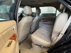 TOYOTA HILUX SW4 3.0 SRV 4X4 7 LUGARES 16V TURBO INTERCOOLER 2010/2010 LEHMEN VEÍCULOS VENÂNCIO AIRES / Carros no Vale