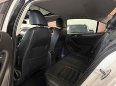 VOLKSWAGEN JETTA 2.0 TSI HIGHLINE 211CV TIPTRONIC 2013/2013 LEHMEN VEÍCULOS VENÂNCIO AIRES / Carros no Vale