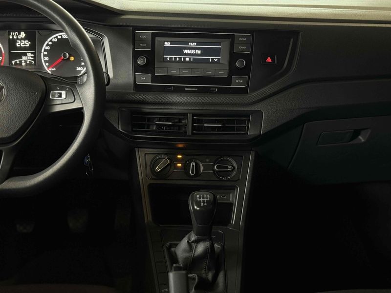 VOLKSWAGEN POLO 1.0 MPI TRACK 2023/2024 LEHMEN VEÍCULOS VENÂNCIO AIRES / Carros no Vale VOLKSWAGEN POLO 1.0 MPI TRACK 2023/2024 LEHMEN VEÍCULOS VENÂNCIO AIRES / Carros no Vale