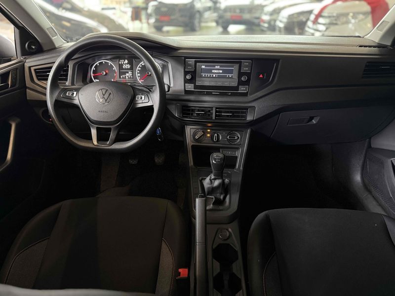 VOLKSWAGEN POLO 1.0 MPI TRACK 2023/2024 LEHMEN VEÍCULOS VENÂNCIO AIRES / Carros no Vale VOLKSWAGEN POLO 1.0 MPI TRACK 2023/2024 LEHMEN VEÍCULOS VENÂNCIO AIRES / Carros no Vale