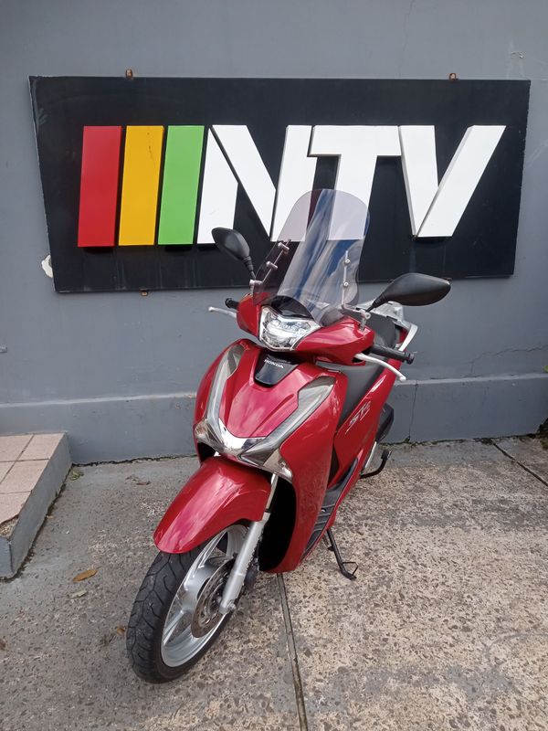 Honda Motos Sh 150i 2018/2018 NECO TOLATI VEÍCULOS VENÂNCIO AIRES / Carros no Vale