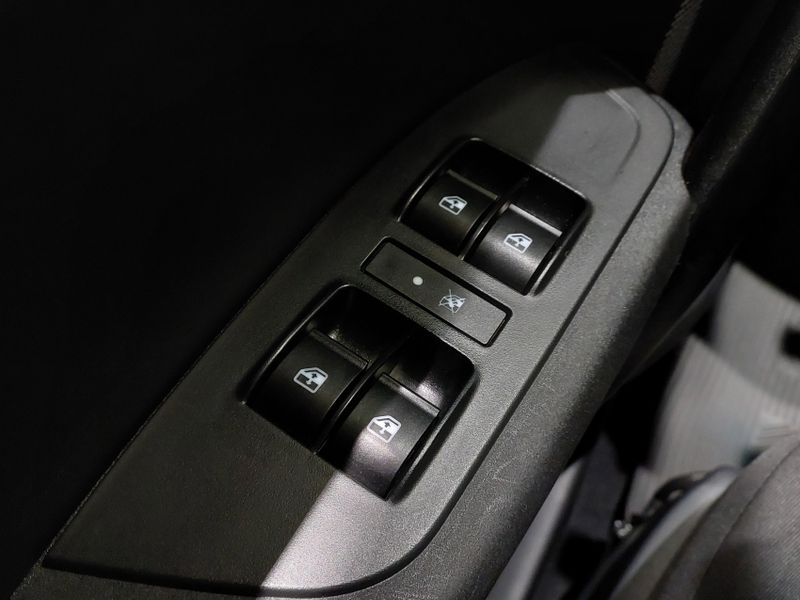 Fiat CRONOS 1.0 FIREFLY FLEX DRIVE MANUAL 2023/2024 BETIOLO NOVOS E SEMINOVOS LAJEADO / Carros no Vale Fiat CRONOS 1.0 FIREFLY FLEX DRIVE MANUAL 2023/2024 BETIOLO NOVOS E SEMINOVOS LAJEADO / Carros no Vale