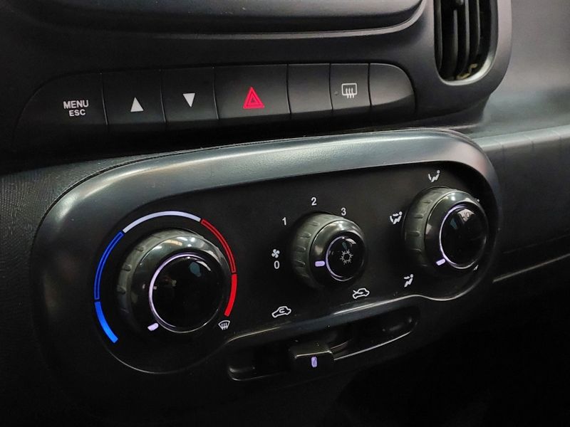 Fiat MOBI 1.0 EVO FLEX LIKE MANUAL 2023/2024 BETIOLO NOVOS E SEMINOVOS LAJEADO / Carros no Vale Fiat MOBI 1.0 EVO FLEX LIKE MANUAL 2023/2024 BETIOLO NOVOS E SEMINOVOS LAJEADO / Carros no Vale