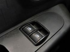 Fiat MOBI 1.0 EVO FLEX LIKE MANUAL 2023/2024 BETIOLO NOVOS E SEMINOVOS LAJEADO / Carros no Vale