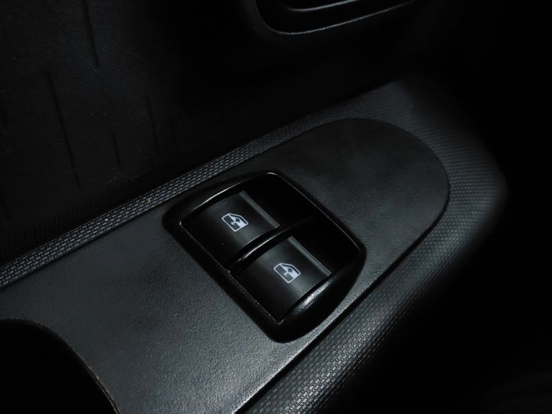 Fiat MOBI 1.0 EVO FLEX LIKE MANUAL 2022/2023 BETIOLO NOVOS E SEMINOVOS LAJEADO / Carros no Vale Fiat MOBI 1.0 EVO FLEX LIKE MANUAL 2022/2023 BETIOLO NOVOS E SEMINOVOS LAJEADO / Carros no Vale