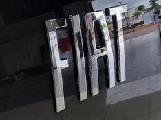 Fiat MOBI 1.0 EVO FLEX LIKE MANUAL 2022/2023 BETIOLO NOVOS E SEMINOVOS LAJEADO / Carros no Vale