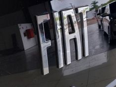 Fiat MOBI 1.0 EVO FLEX LIKE MANUAL 2023/2024 BETIOLO NOVOS E SEMINOVOS LAJEADO / Carros no Vale